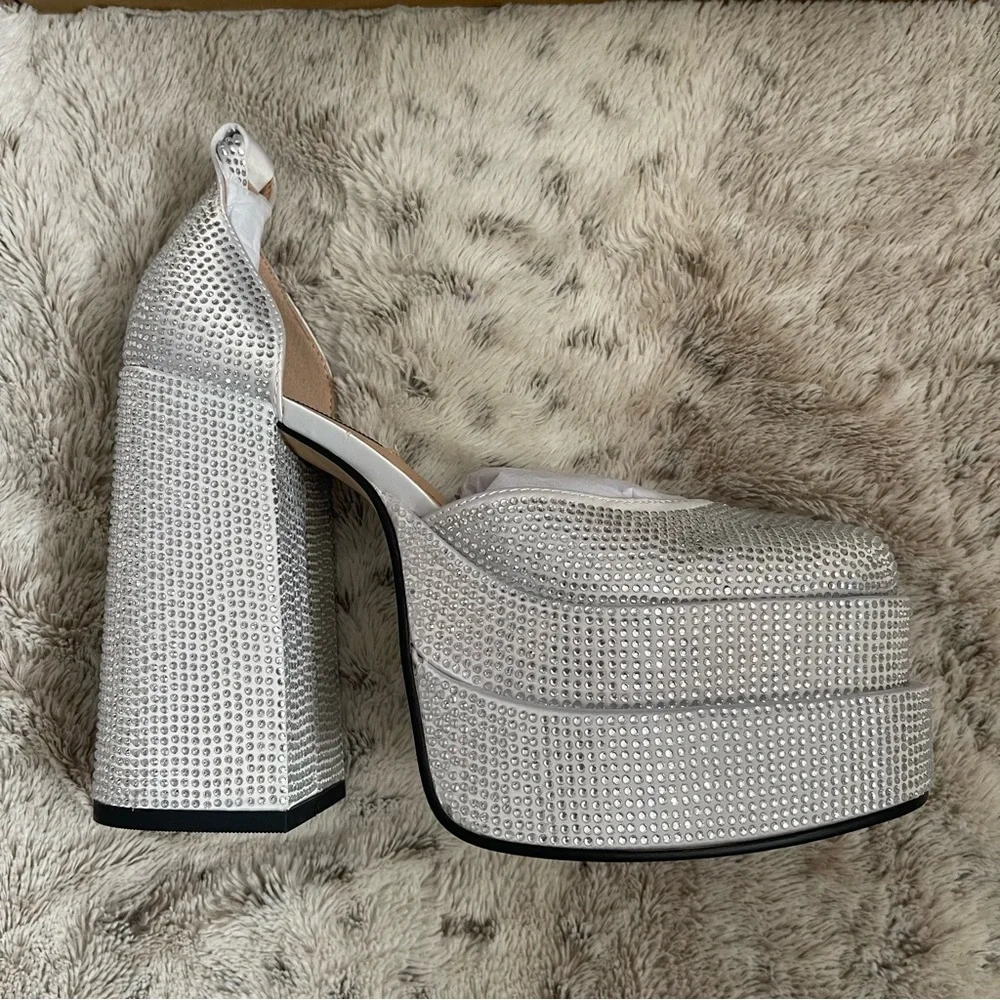New Steve Madden Charlize double platform shoes in crystal size 6.5 rhinestone